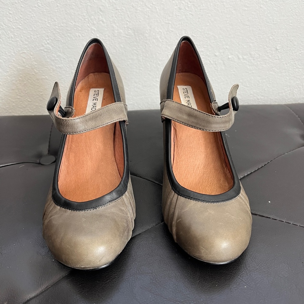 Steve Madden Mary Jane heels